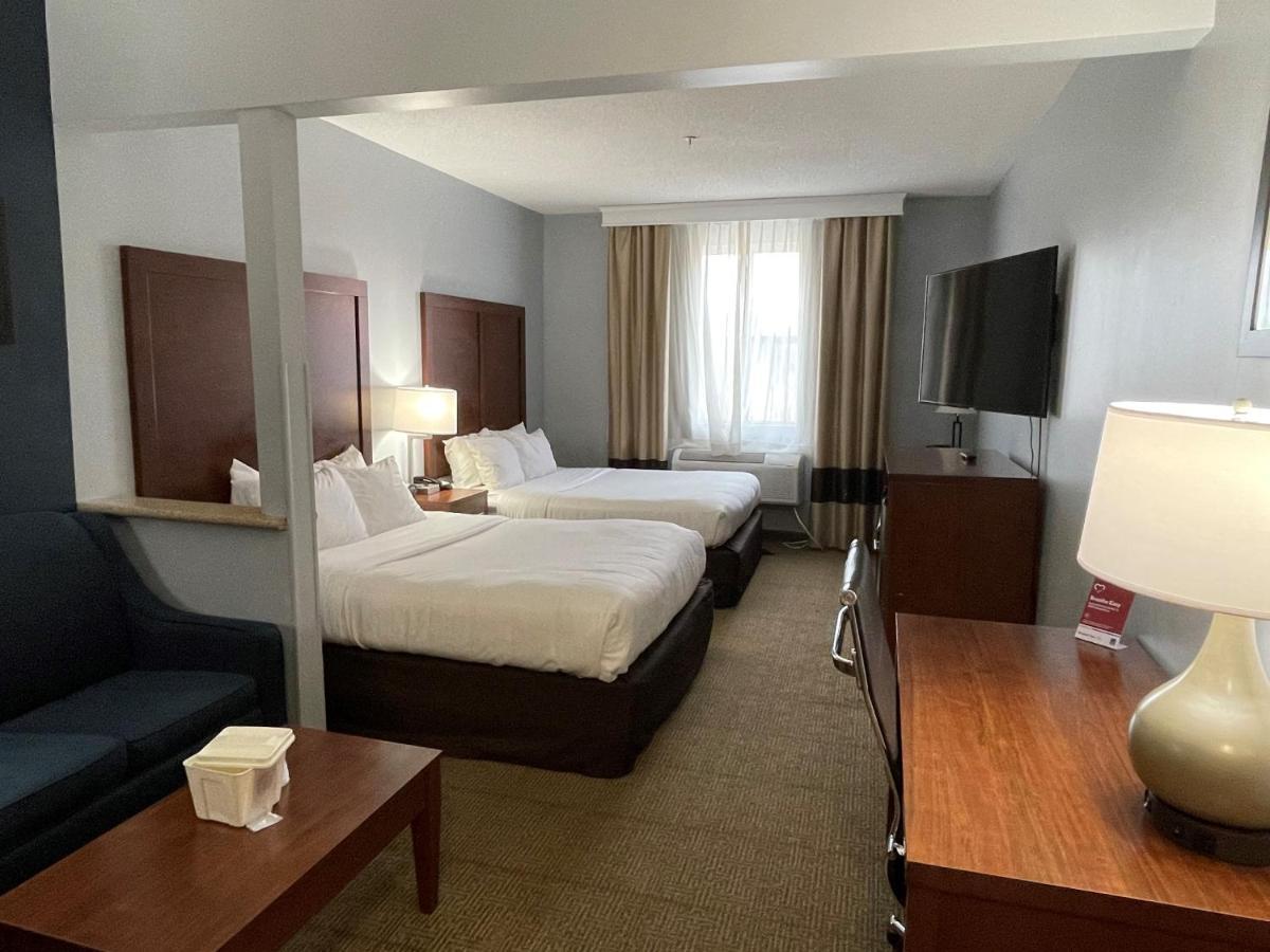 Quality Suites Уолдорф Экстерьер фото