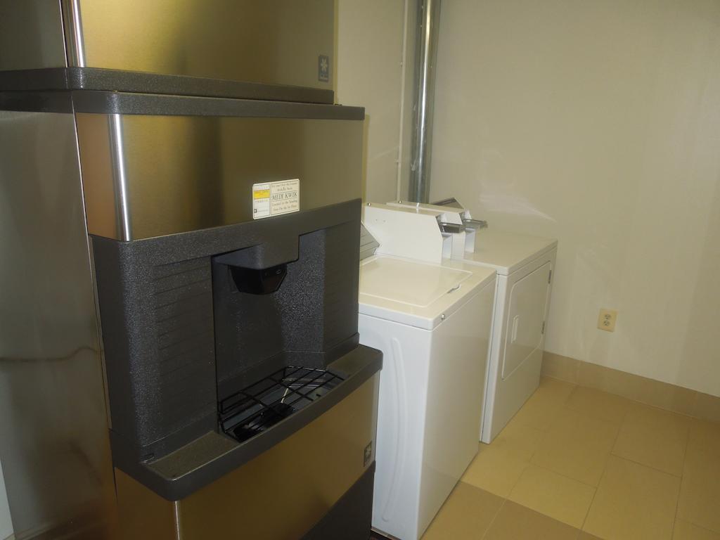 Quality Suites Уолдорф Экстерьер фото