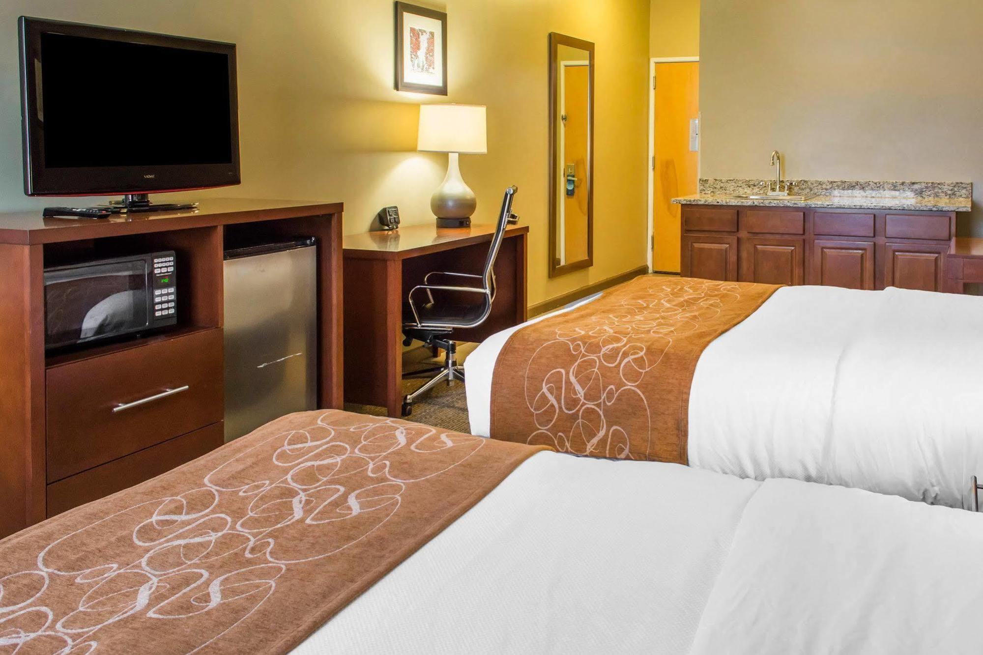 Quality Suites Уолдорф Экстерьер фото